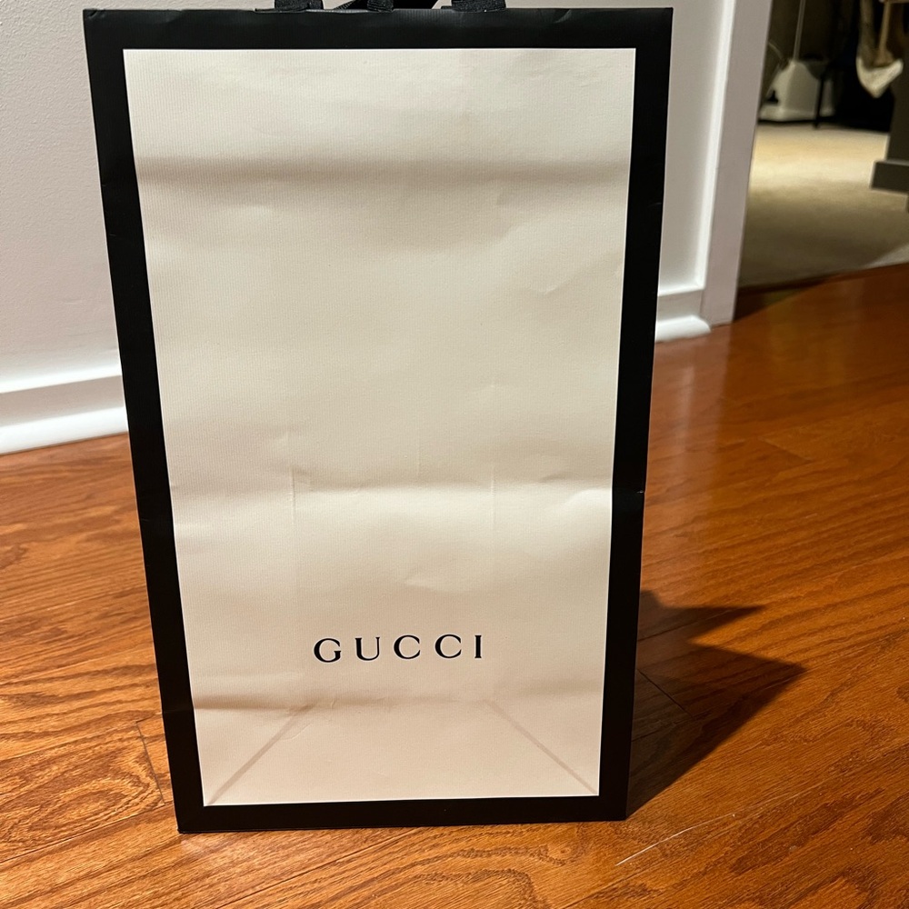 Gucci Cream and Black Designer Bag